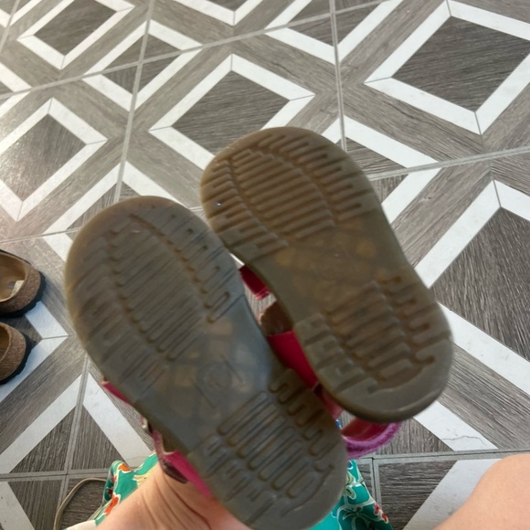 Dr Martens Kids Pink Fisherman Sandals, size EU 27 - Picture 5 of 7